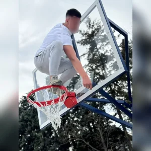 Kos za basket, konstrukcija, tabla, obruc i mrezica
