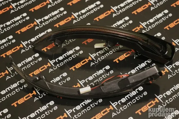 AUDI Q5 Q7 SQ5 8R Bočni šetajući žmigavci 2010-2017