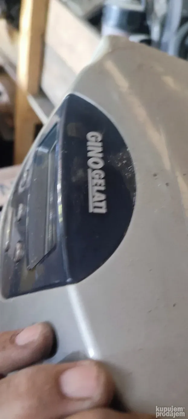 manji kucni ledomat gino gelati gg-400 ice