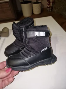Puma zimske cizme br 25
