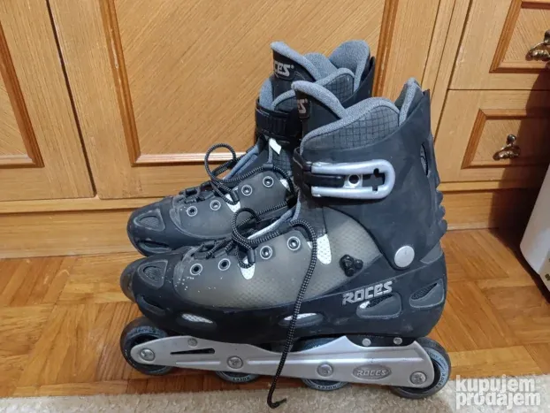 roleri Roces broj 45 u odlicnom stanju