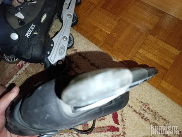roleri Roces broj 45 u odlicnom stanju