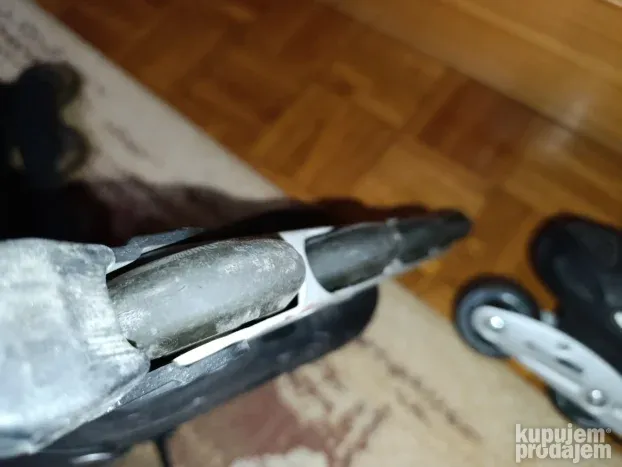 roleri Roces broj 45 u odlicnom stanju