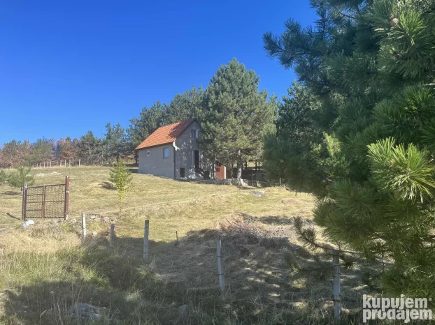 Tometino polje, Valjevo, Divčibare, 3.0 trosobna, 65 m²