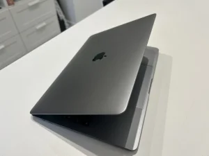 MacBook Pro 13" 2019 16GB/256GB SPACE GRAY