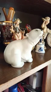 Lomonosov,figura polarnog medveda