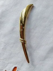 Stari pozlaćeni broš sa cirkonima