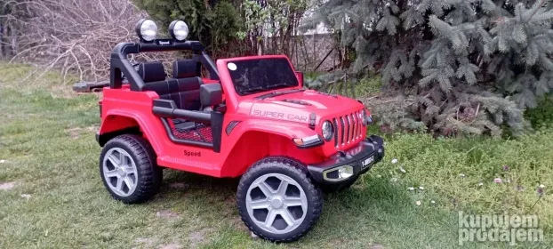 Jeep Wrangler  na akumulator 12v 4 motora kljuc za paljenje