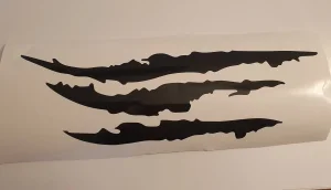 Gotova nalepnica OGREBOTINA za automobil