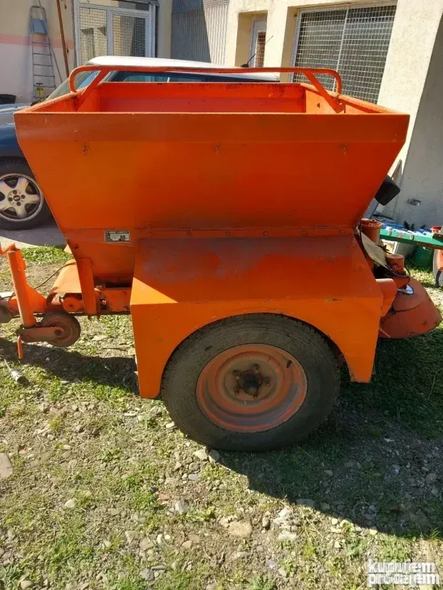 Rasipač rizle ili djubreta i t d