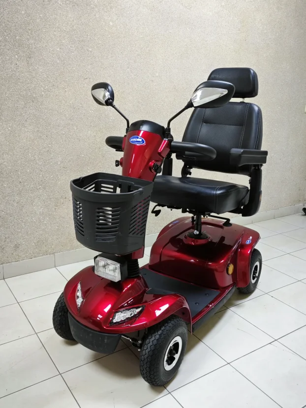 Skuter za starije i slabije pokretne  Invacare Leo
