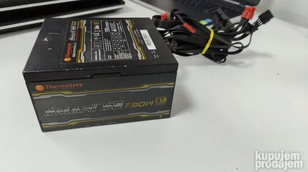 Thermalthake Smart SE730W odlično modularno