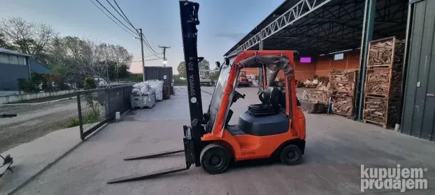 Viljuskar Toyota  1.5 t