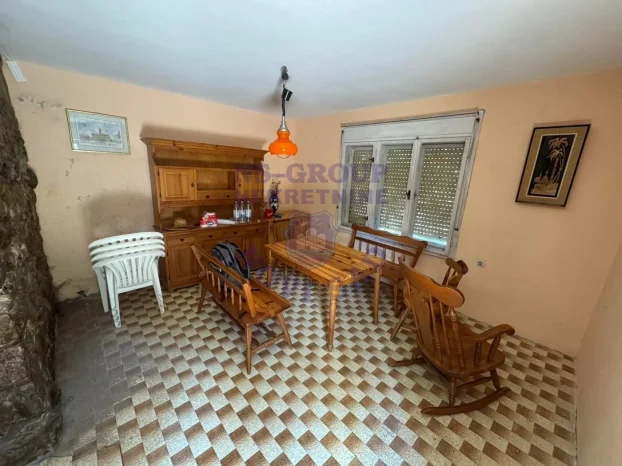 Popovica, trosobna, 39 m²