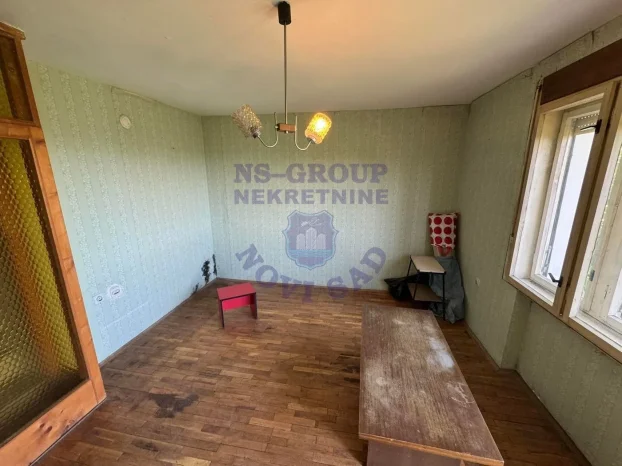 Popovica, trosobna, 39 m²