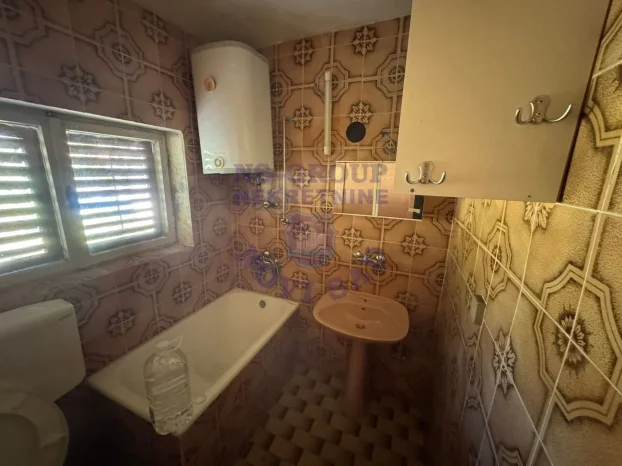 Popovica, trosobna, 39 m²