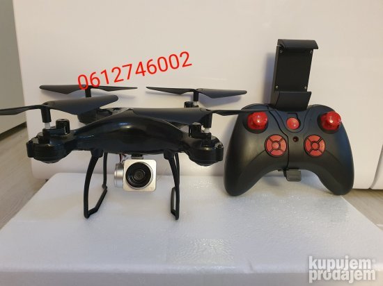 Dron helikopter kvadrokopter sa kamerom