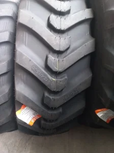 18.4-26 Industrijske gume