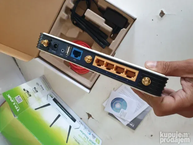 TP Link mrezni WIFi ruter TL-WR1043ND