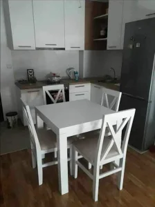 Sto KOCKA 100x100 +4 stolice 242e