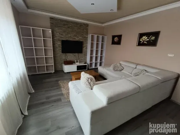 Kuća - 200 m2 - Dudara