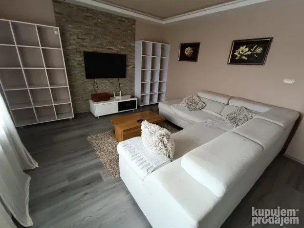 Kuća - 200 m2 - Dudara