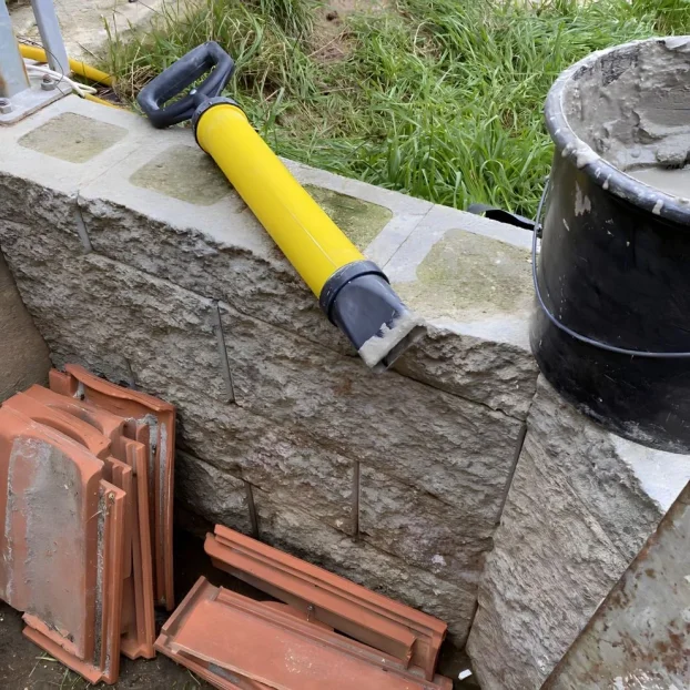 Pistolj za fugovanje za fuge malter