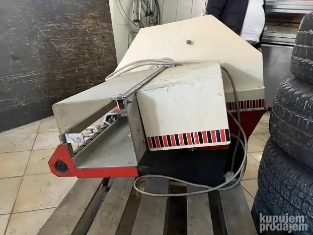 Mašina za sečenje hleba Beka Germany