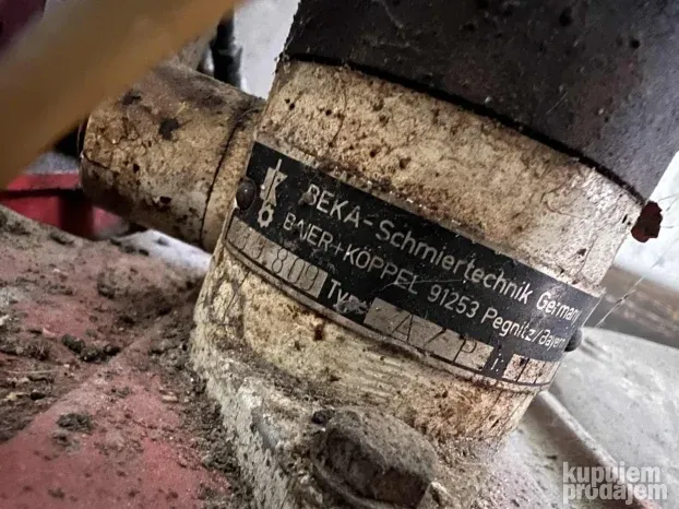 Mašina za sečenje hleba Beka Germany