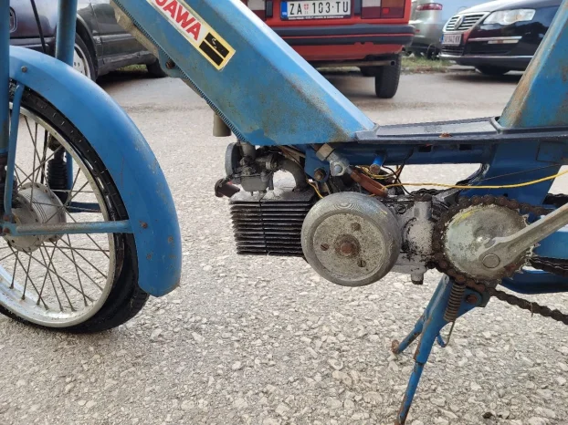 JAWA Babetta 210 215 225 Java Babeta 206 207 Razni delovi