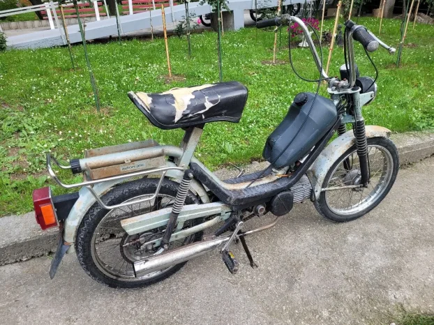 JAWA Babetta 210 215 225 Java Babeta 206 207 Razni delovi
