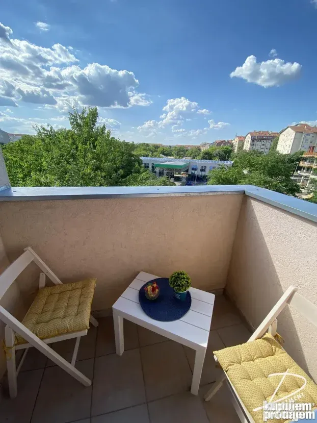 Stan na dan, 4-6 ljudi