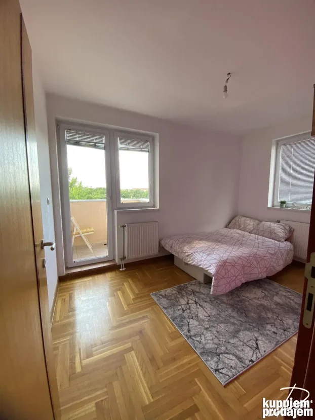 Stan na dan, 4-6 ljudi