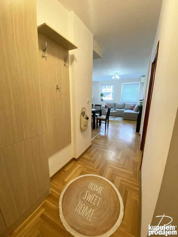 Stan na dan, 4-6 ljudi