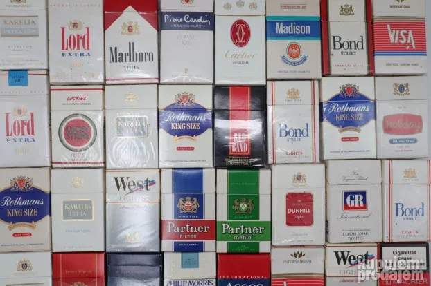 Retro abalaza paklice Lucky Strike Rothmans