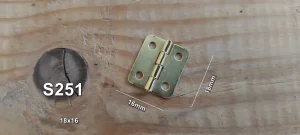 Sarkice 18x16mm zlatne S 251