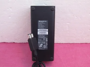 Microsoft XBox 360 slim adapter 12V 9.6A ORIGINAL+GARANCIJA!