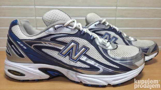New Balance 425
