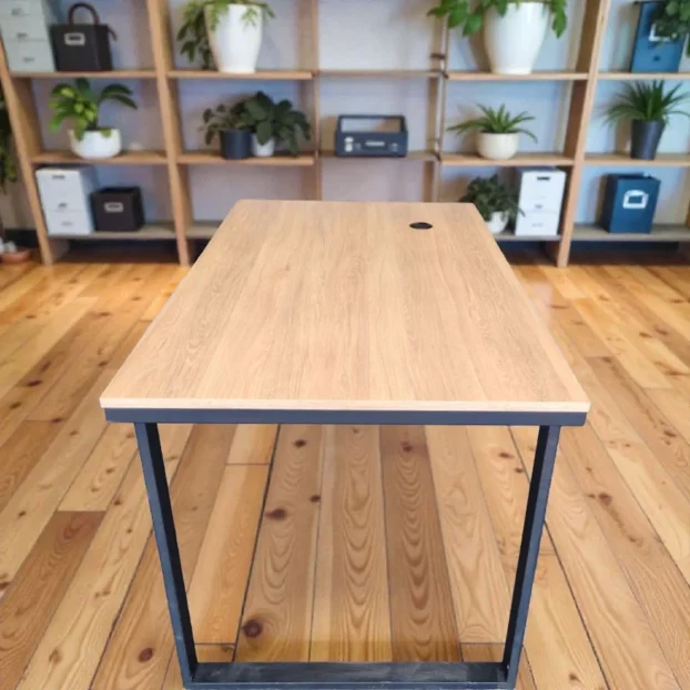 Stolovi i stolice radne konferencijske