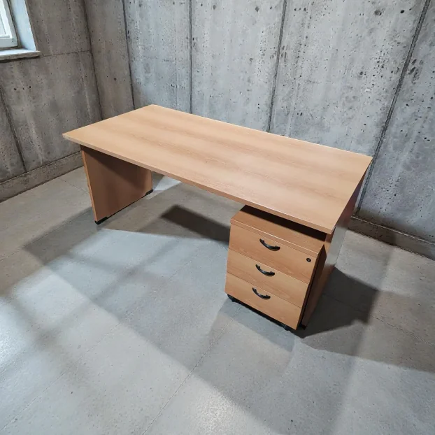 Stolovi i stolice radne konferencijske