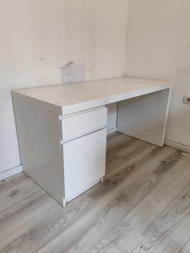 Stolovi i stolice radne konferencijske