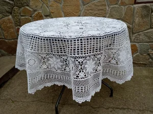 Stolnjak ručni rad iz bakine škrinje