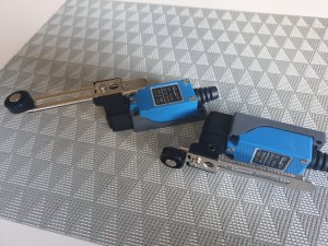 Krajnji krajohodni granicni prekidac sa tockicem NO/NZ