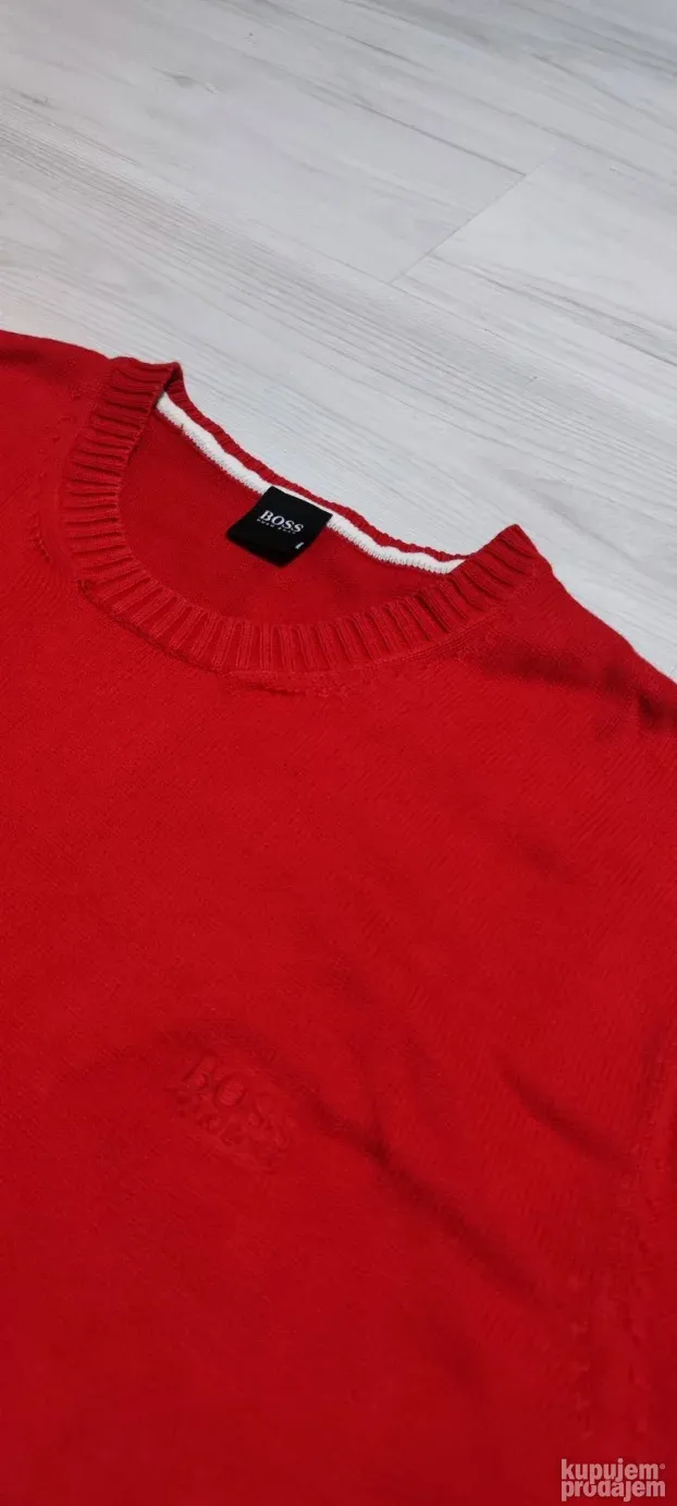 Hugo Boss dzemper vel. L . .