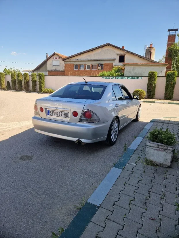 1999 Lexus IS 200 6 CILINDRA