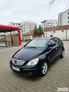 Mercedes B 180
