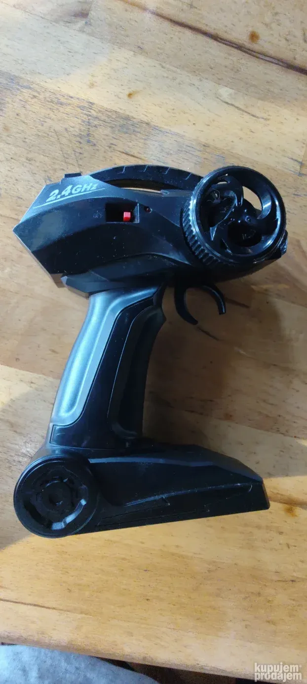daljinski upravljač za RC vozila /2.4Ghz