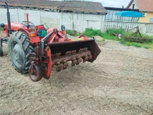 Tarup sečka za slamu 1,6m leteći noževi