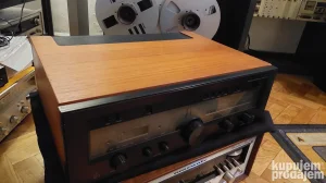 Luxman R 1040