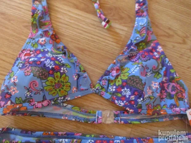 Nov bikini kupaci kostim.SOLA  . .iz dva dela 38 b cup